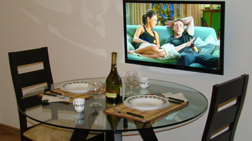 Pleasure Apartment Near Center Of Odessa エクステリア 写真